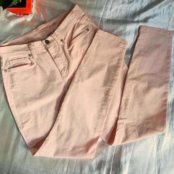 Light pink jeans - Picture 5 of 6